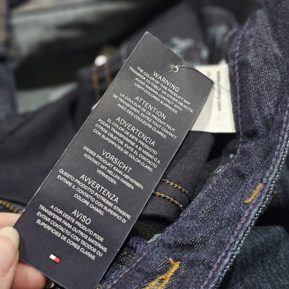 Tommy Hilfiger Boyfriend Mid‑Rise Easy Fit Bootcut Jeans w/ Stretch Blue Wash 4 - Picture 8 of 15